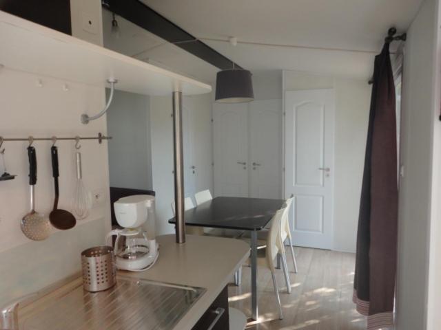 mobil home 6 personnes Rocbaron Bagian luar foto